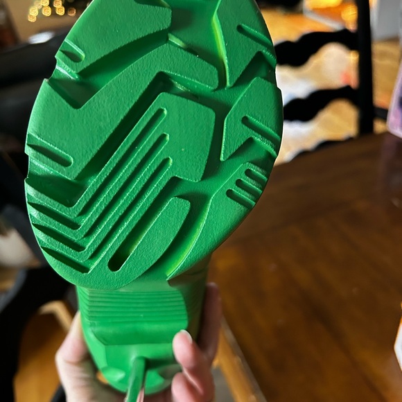 Special boots - Picture 3 of 4